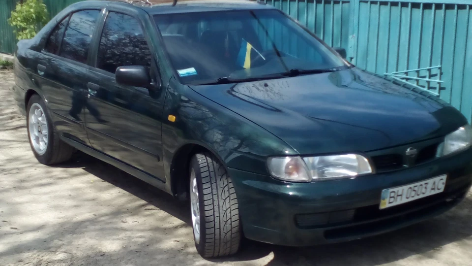 Nissan Almera 4