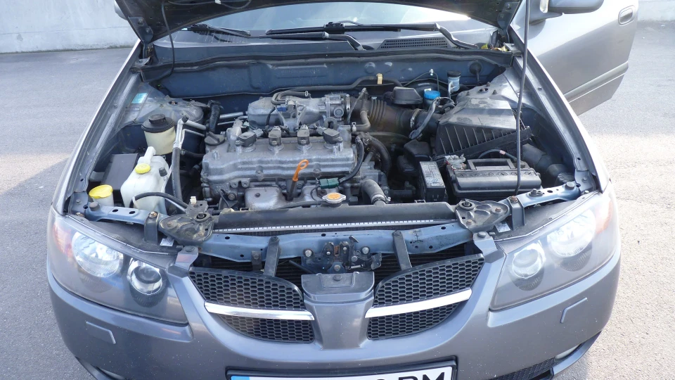 Nissan Almera 1.5 2