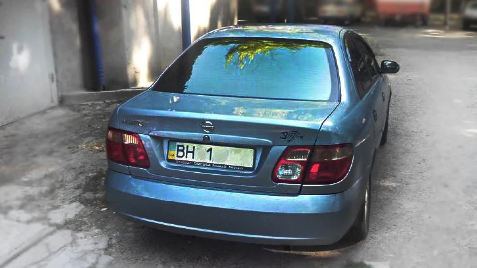 Nissan Almera 1.8 ••Luxury•• 3