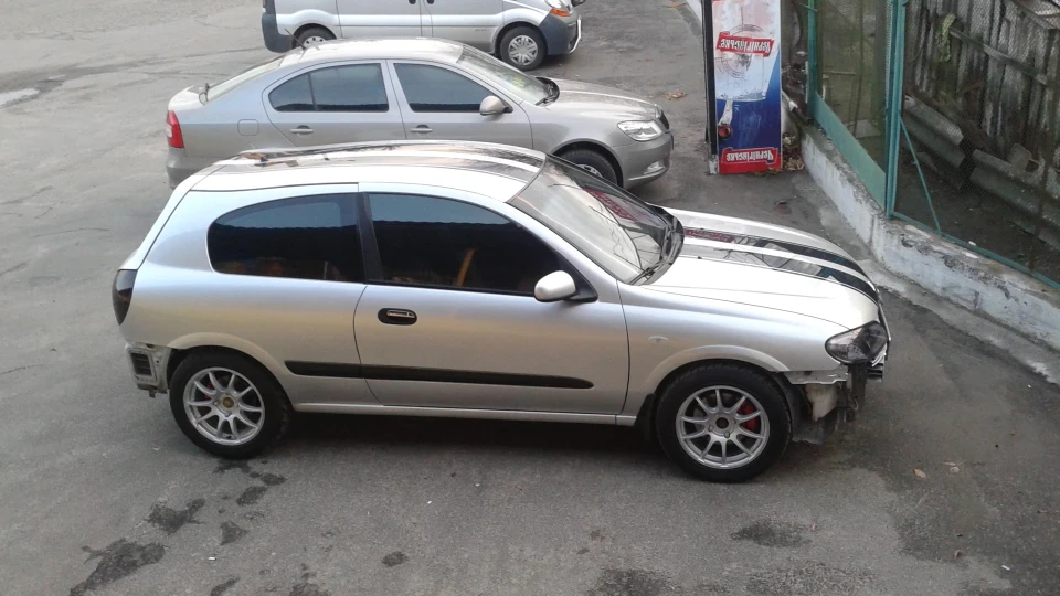 Nissan Almera 1.8 QG18DE 5