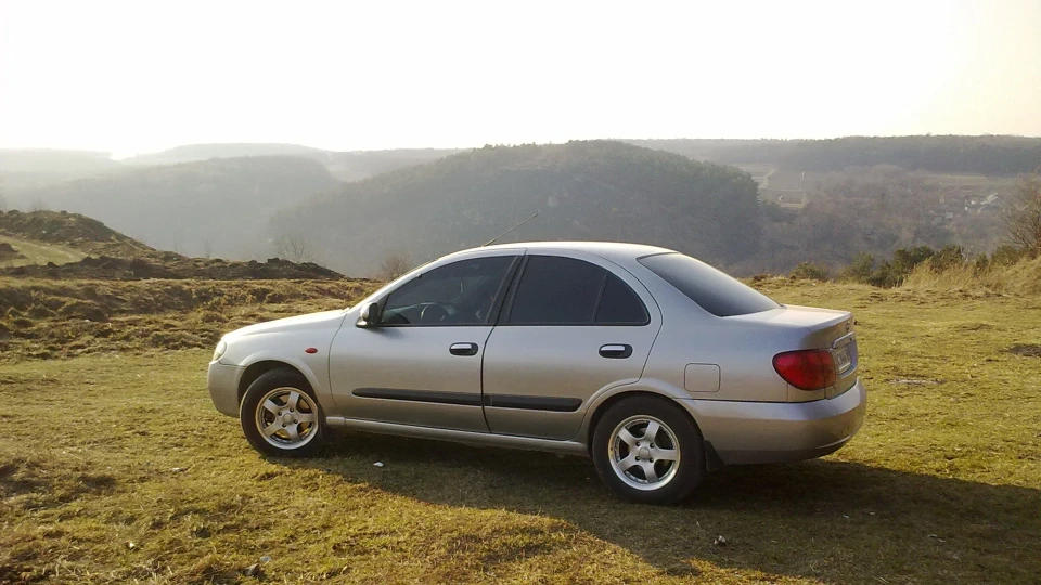 Nissan Almera 1.8MT Luxury