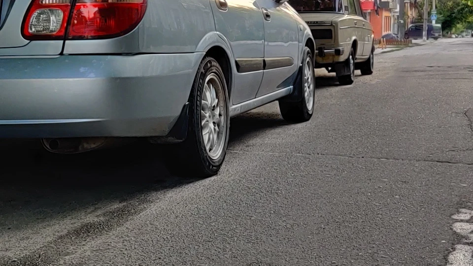 Nissan Almera бульбазавр 3