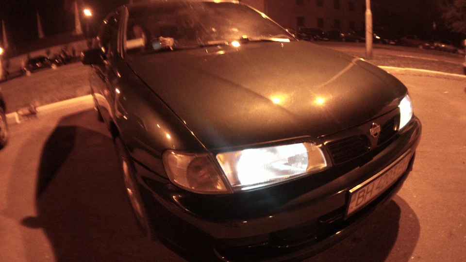 Nissan Almera GA16DE 4