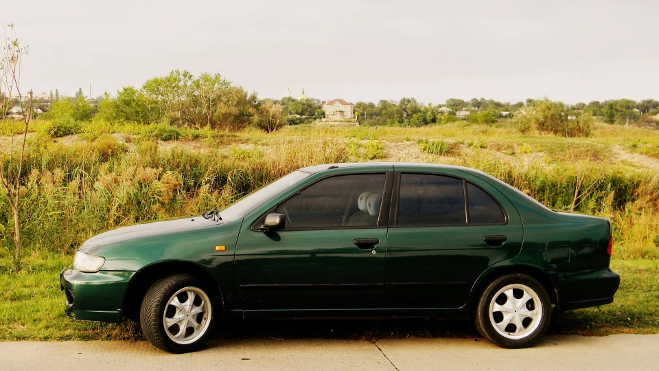 Nissan Almera GA16DE 5