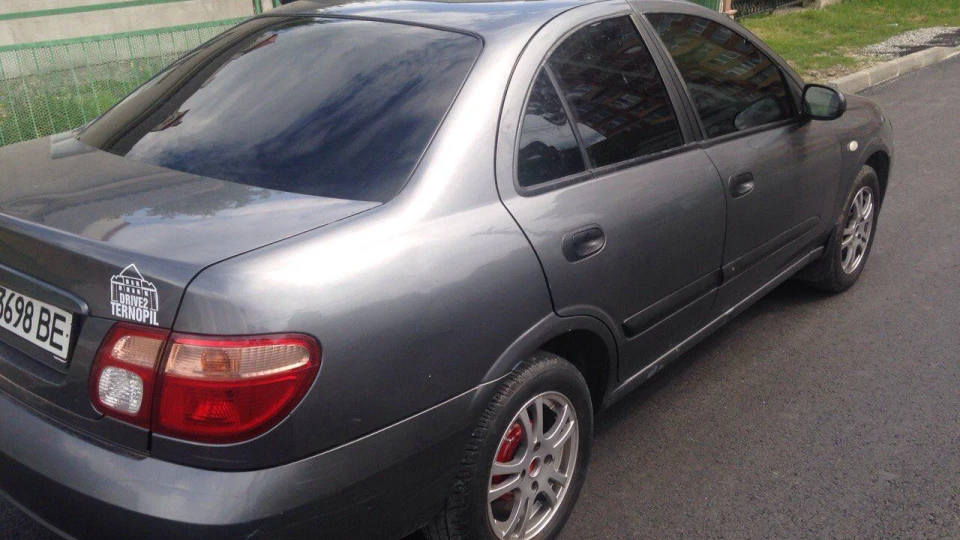 Nissan Almera === GrayMouse === 3
