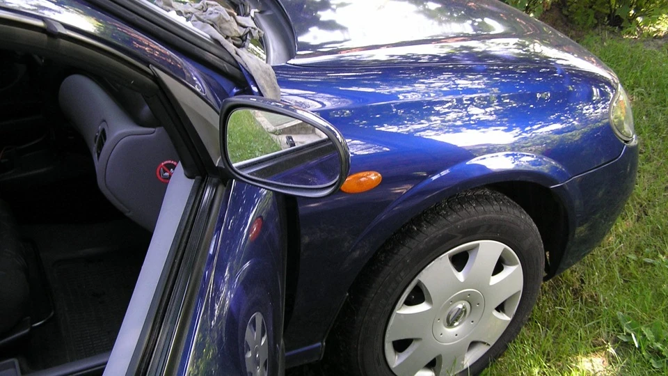 Nissan Almera U.K. Drive 2