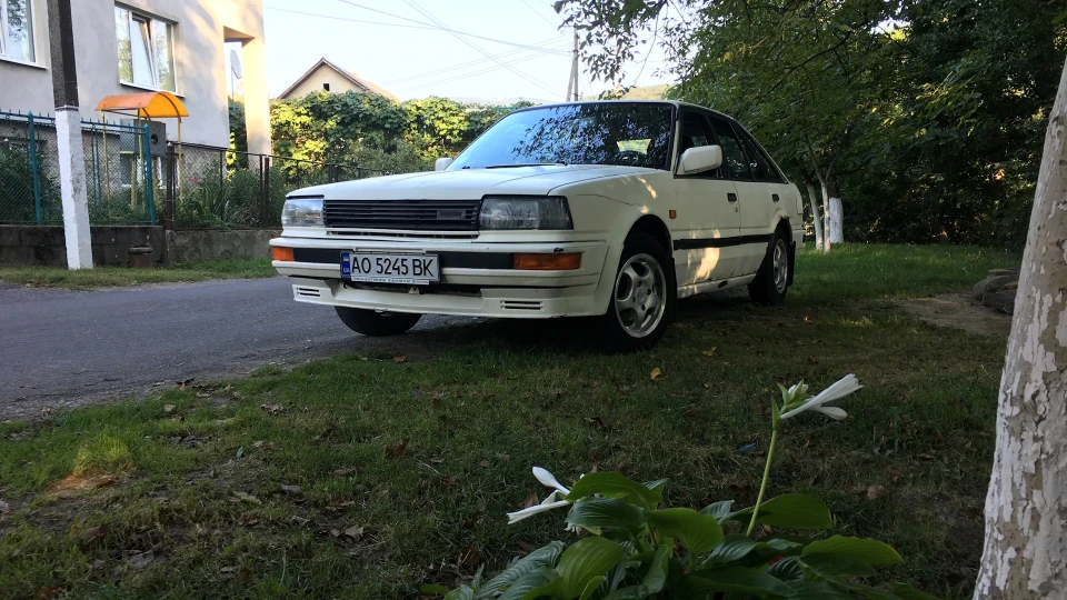 Nissan Bluebird 2