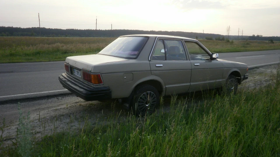 Nissan Bluebird 2