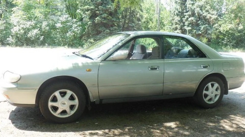 Nissan Bluebird 2