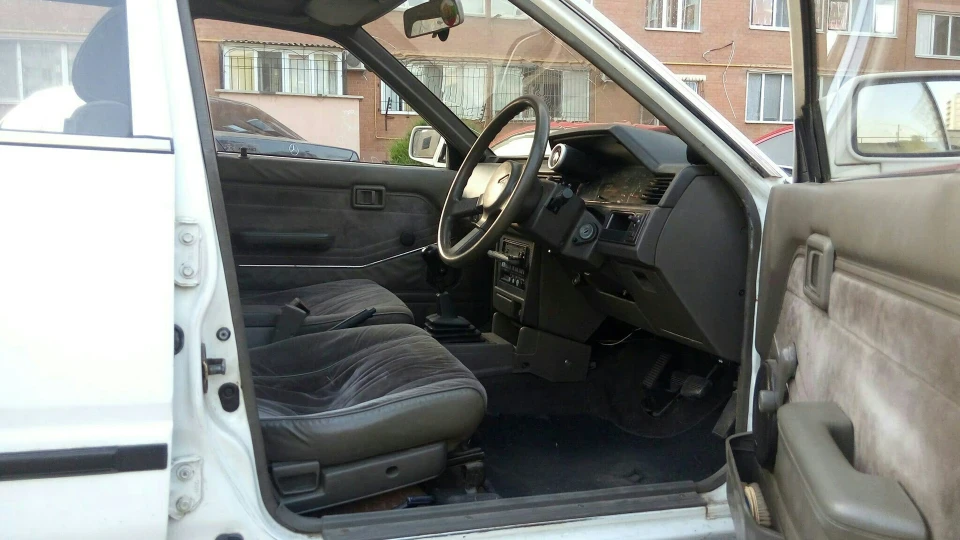 Nissan Bluebird 5