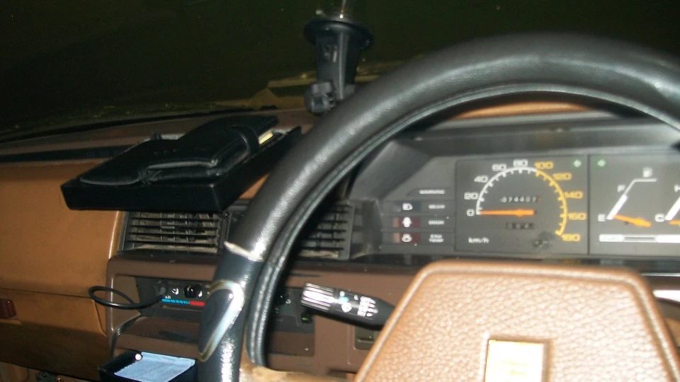 Nissan Bluebird 2