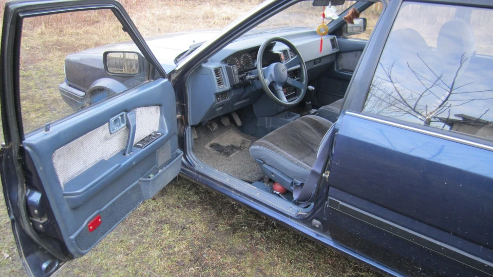 Nissan Bluebird 4