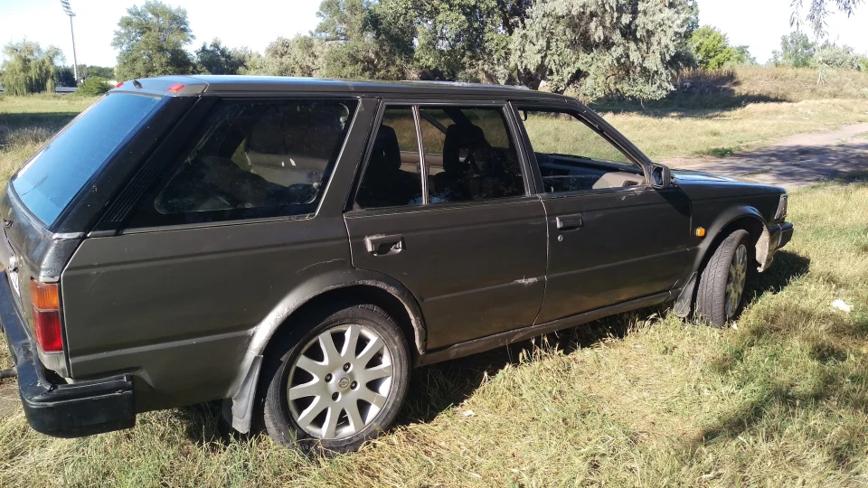 Nissan Bluebird 2