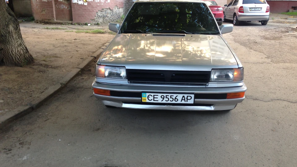 Nissan Bluebird 2