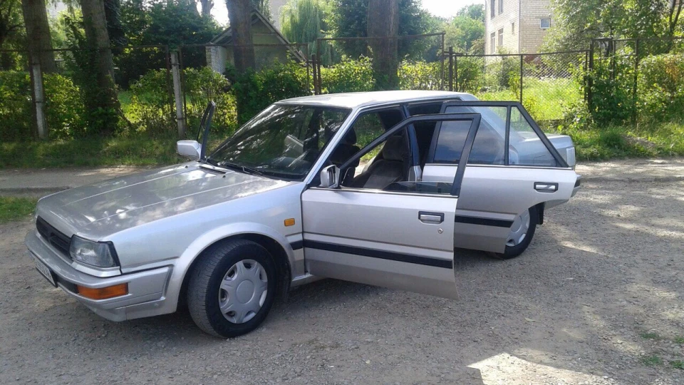 Nissan Bluebird 4