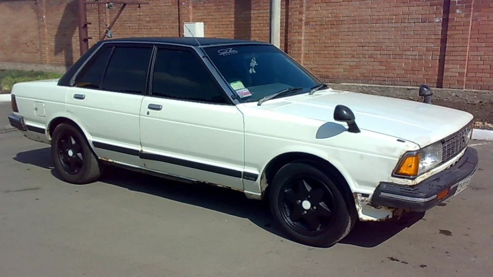 Nissan Bluebird 4