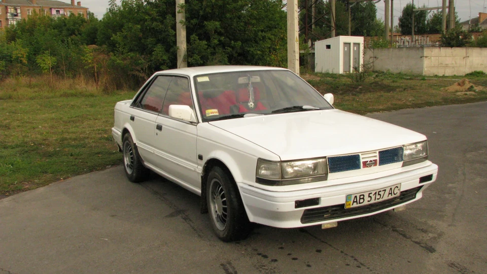 Nissan Bluebird 1.8 SSS 2