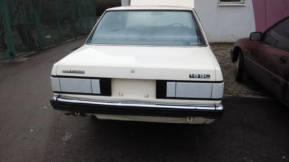 Nissan Bluebird 1.8GL Z18S Житиме)