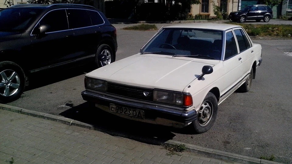 Nissan Bluebird 1.8GL Z18S Житиме) 2