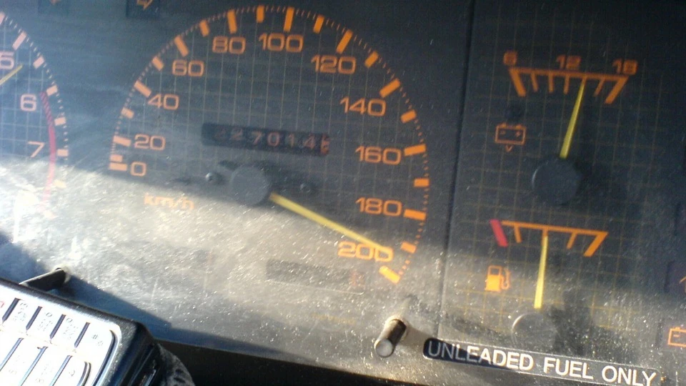 Nissan Bluebird 2.0 twinspark 5m\t 4
