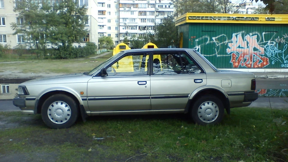 Nissan Bluebird 2.0GL Птах вис. польоту. 3