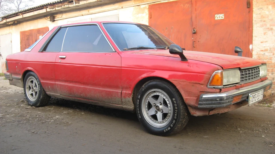 Nissan Bluebird 910 coupe L18T twincarb 5