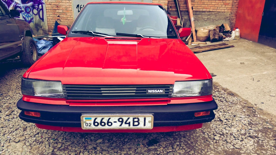 Nissan Bluebird Грішник 5