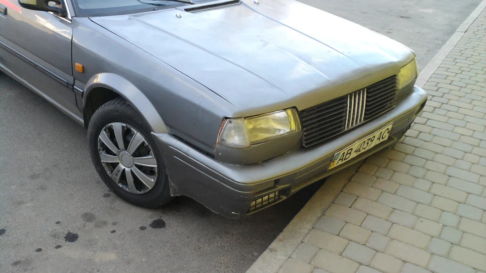 Nissan Bluebird япономобіль 2