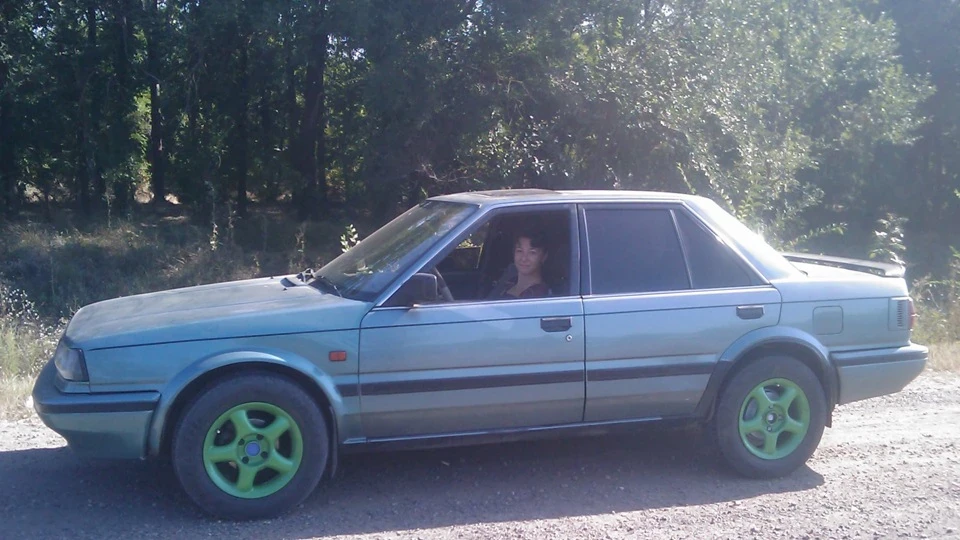 Nissan Bluebird LX, LD-20II 4