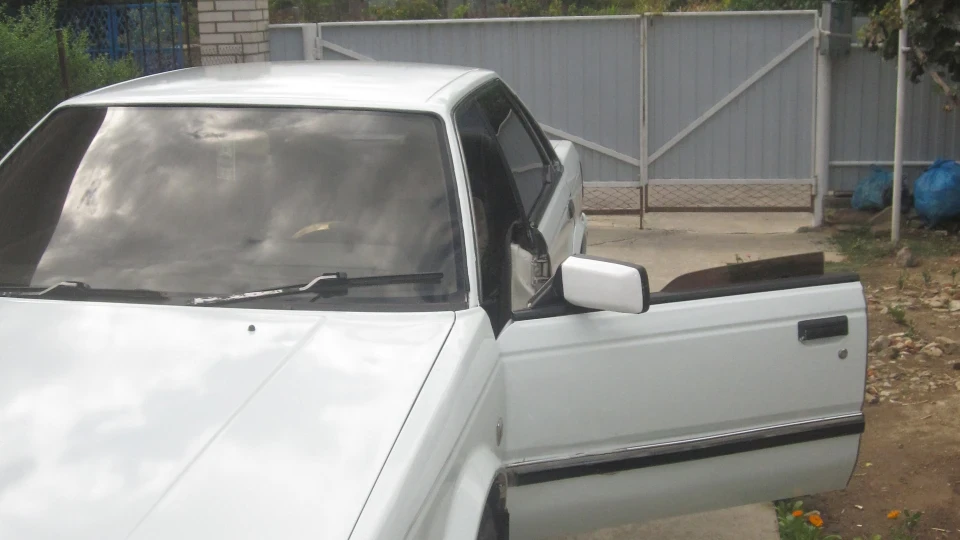 Nissan Bluebird Maxima 4