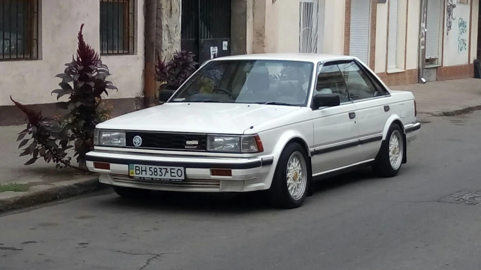 Nissan Bluebird Mr. White 3