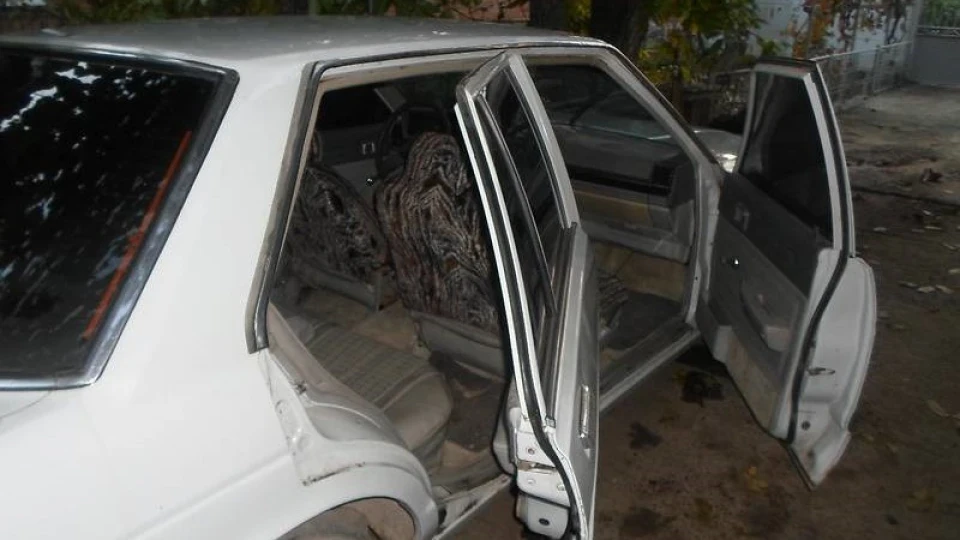 Nissan Bluebird Одна така 5