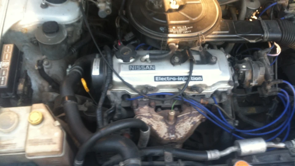 Nissan Bluebird Вогонь тачка 2