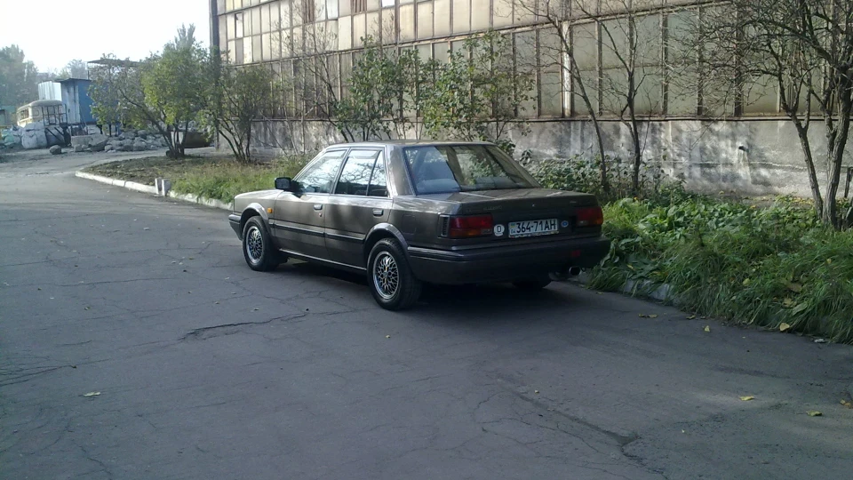 Nissan Bluebird поки що CA20E 4
