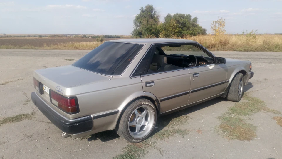 Nissan Bluebird SSS Hardtop 2