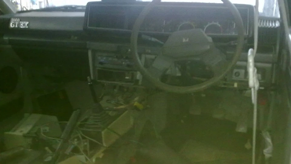 Nissan Bluebird SSS TURBO DATSUN 4