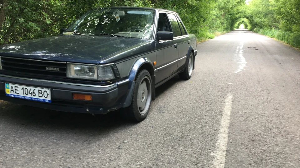 Nissan Bluebird Старий JDM Диван 2