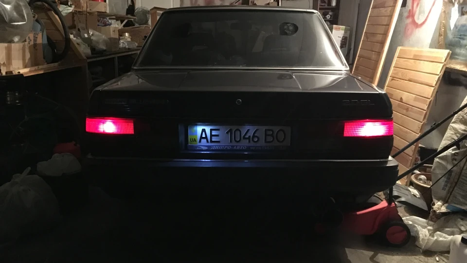 Nissan Bluebird Старий JDM Диван 3