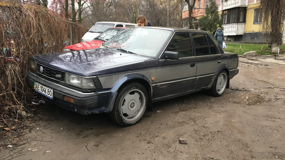 Nissan Bluebird Старий JDM Диван 4