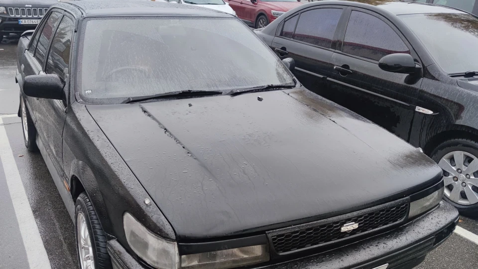 Nissan Bluebird XE Saloon