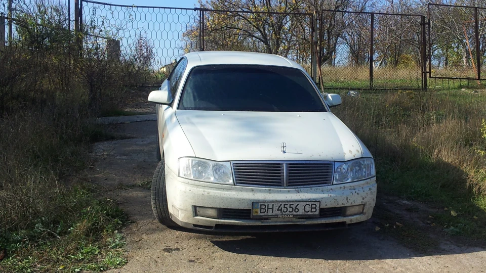 Nissan Cedric 2