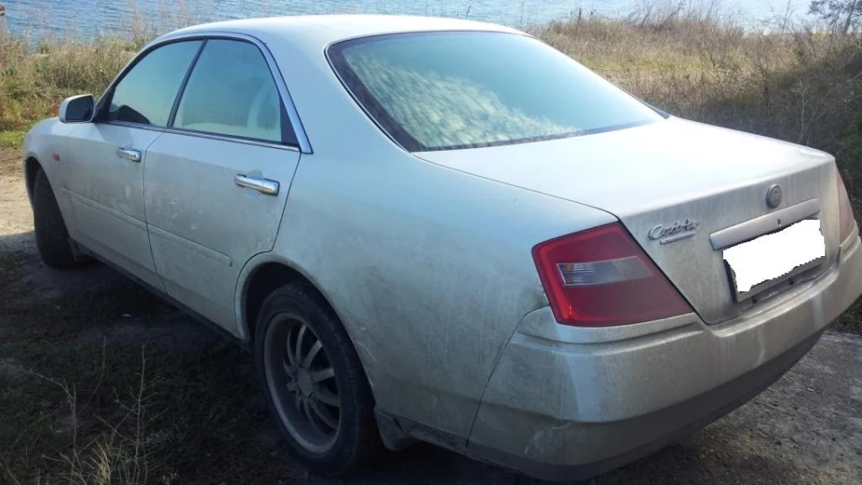 Nissan Cedric 4
