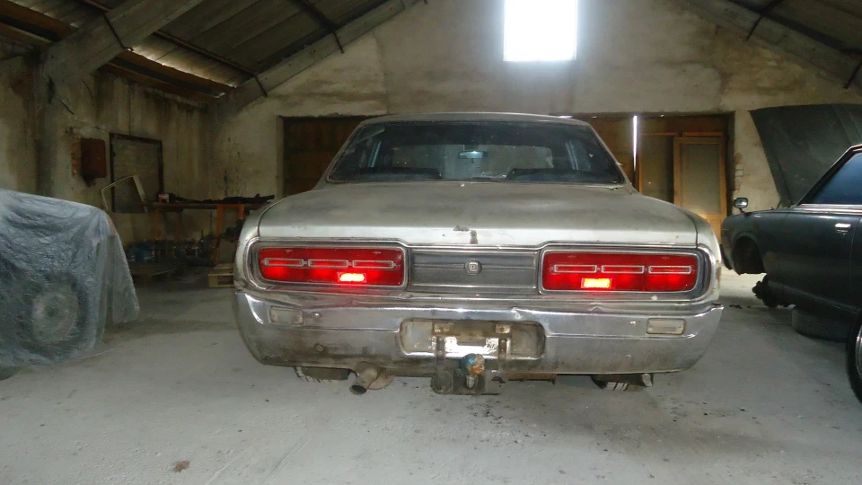 Nissan Cedric 230 1972 3