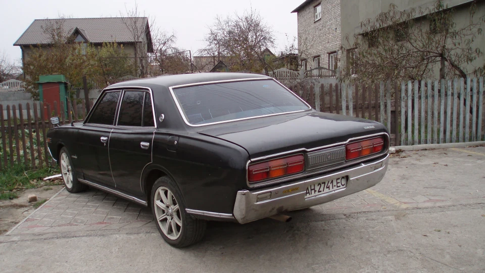 Nissan Cedric New LIFE 4