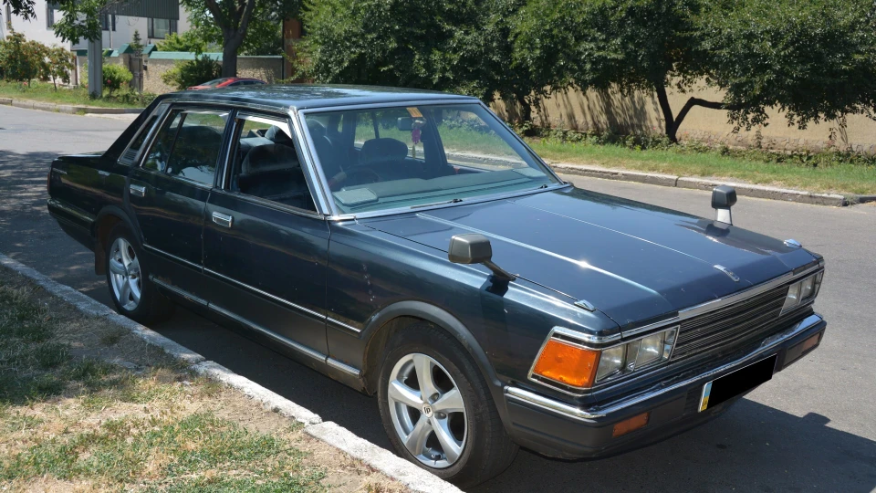 Nissan Gloria 430 L20E SGL 2