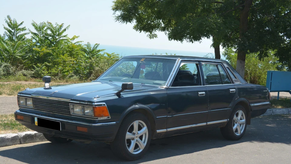 Nissan Gloria 430 L20E SGL 3