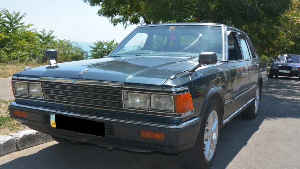 Nissan Gloria 430 L20E SGL 4