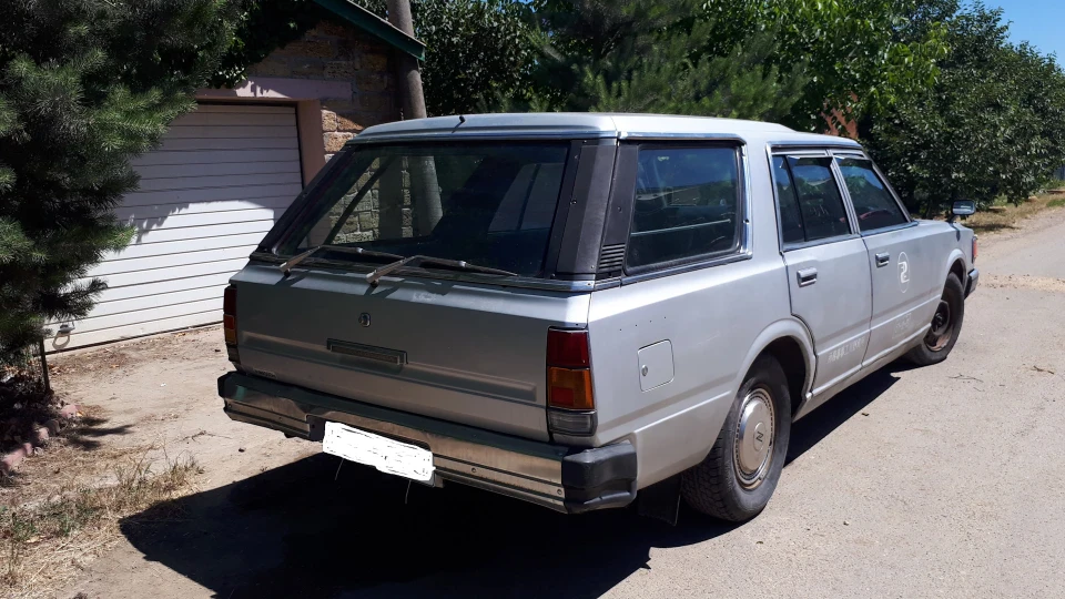 Nissan Gloria GLORIA 431 КАРАВАН-САРАЙ