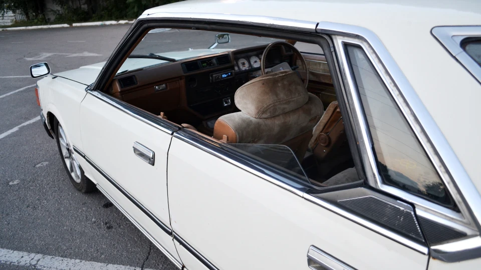 Nissan Gloria Hardtop 2