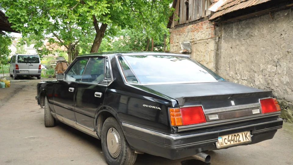 Nissan Gloria Y430 2